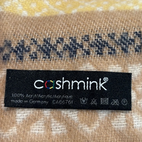 V. Fraas Cashmink Scarf / shawl gorgeous print new without tags! - Picture 2 of 6